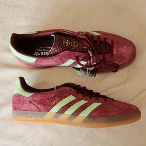 BN Adidas Gazelle Indoor, Burgundy with Mint Accents, US Size 10